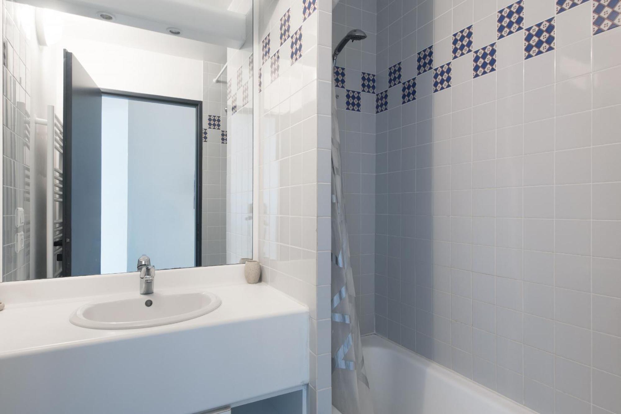 Appartement Valene La Flotte Bagian luar foto